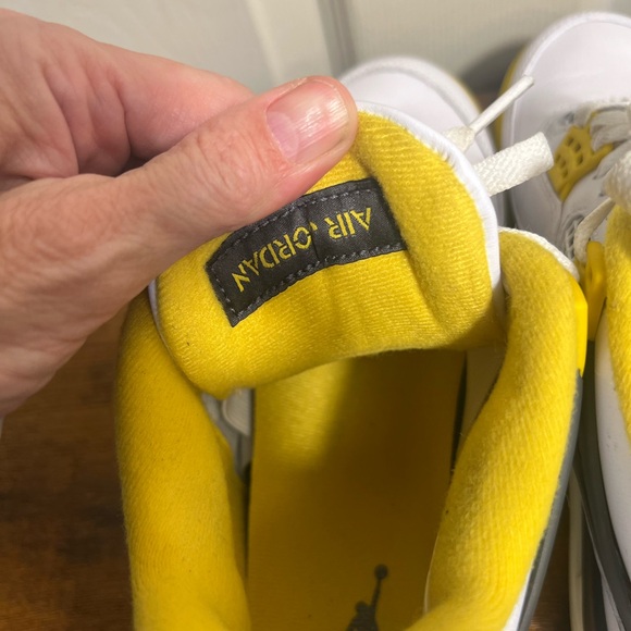 Nike Air Jordan 4 vivid sulfur White and Yellow Sneakers women’s - Picture 5 of 8